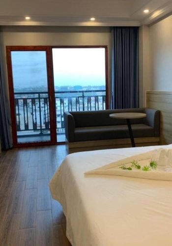 balcony room.jpg